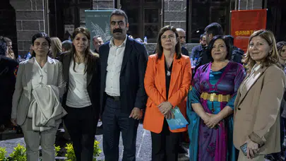 Amed’de barış sahnede! Uluslararası festival başladı