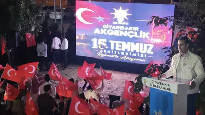 Diyarbakır'da 15 Temmuz nöbeti: Hemşehrileri Erkan Petekkaya'nın başrolündeki filmle o geceyi andılar