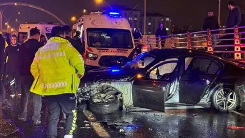 Diyarbakır’da feci kaza! Kantar Kavşağı’nda araçlar hurdaya döndü: 1’i ağır 3 yaralı