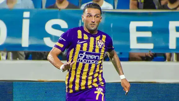 Amedspor'un yeni yıldızı Umut Meraş'tan duygusal veda: İstanbul defterini böyle kapattı