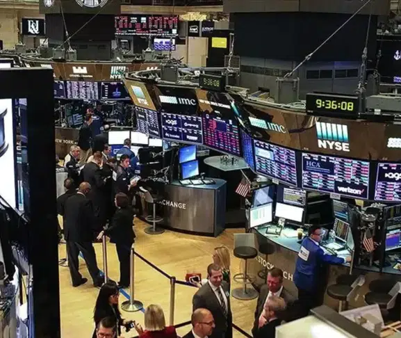 Altın ve gümüşte kritik bekleyiş! Piyasalar temkinli seyrini koruyor