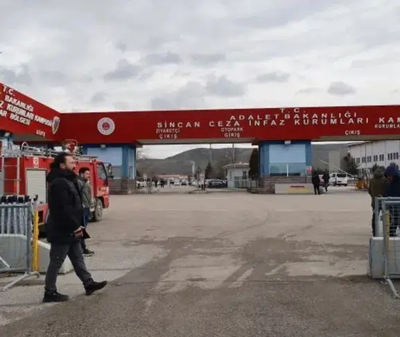 Cezaevinde dil krizi! Kürtçe mektuplar teslim edilmedi iddiası