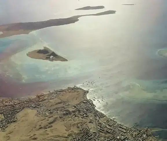 Hürmüz Boğazı’nda gerilim tırmanıyor: İran yeniden “sıkı kontrol” ilan etti