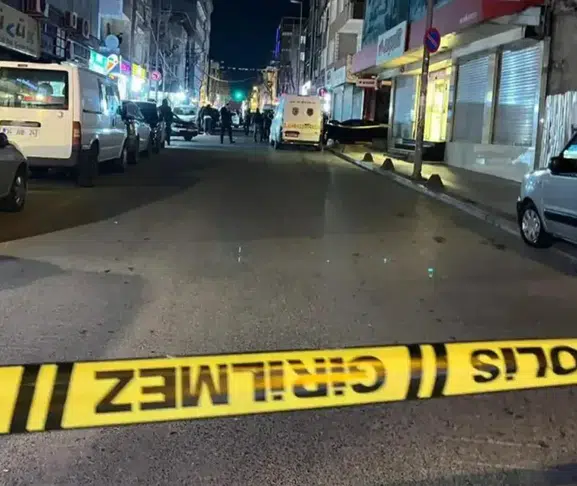 Diyarbakır’da sokak ortasında silahlı saldırı!
