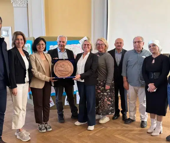 Kayapınar’dan İsveç’e eğitim köprüsü: 48 dilde eğitimin sırrını yerinde incelediler