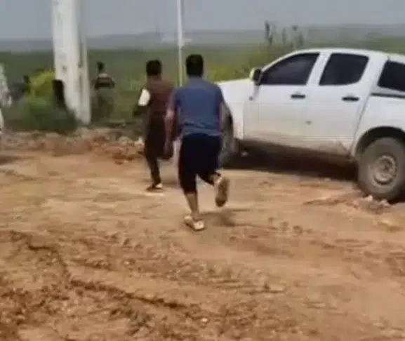 Akçakale yolunda aksiyon dolu anlar: 'Dur' ihtarına uymadılar, havaya ateş açılınca yakayı ele verdiler