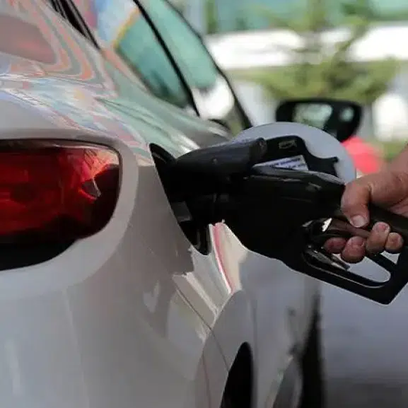 Motorin ve benzinde büyük indirim: Bu gece başlıyor