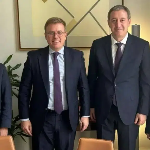 Paris’te kritik diplomasi trafiği: Bakırhan’dan Élysée Sarayı’nda üst düzey görüşme