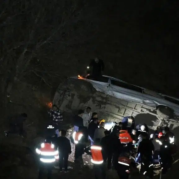 Malatya’da işçi servisi devrildi! 2 kişi hayatını kaybetti, 10 yaralı