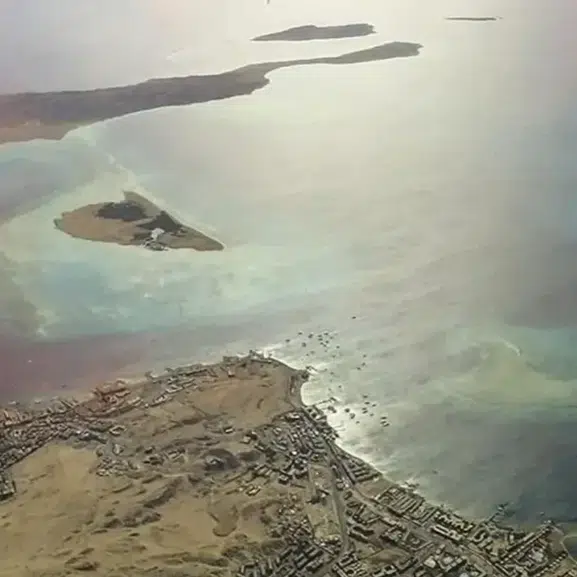 Hürmüz Boğazı’nda gerilim tırmanıyor: İran yeniden “sıkı kontrol” ilan etti