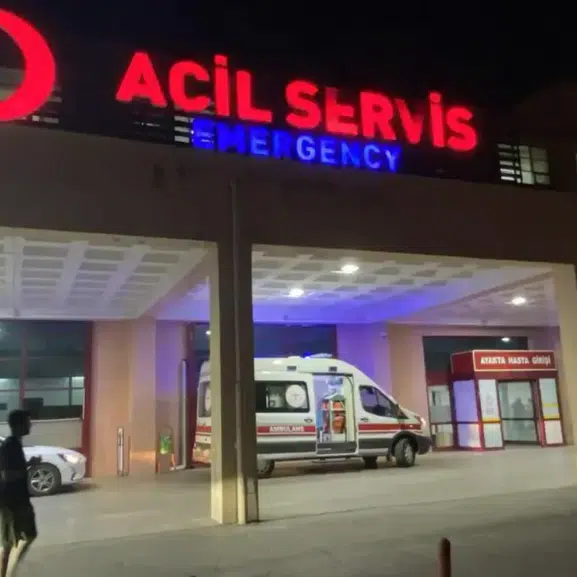 Diyarbakır’da zincirleme kaza: Araç takla attı, yaralılar var