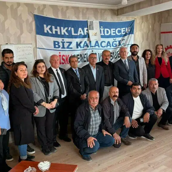 Van’da 280 gündür süren direniş: CHP heyetinden işçilere "yanınızdayız" mesajı