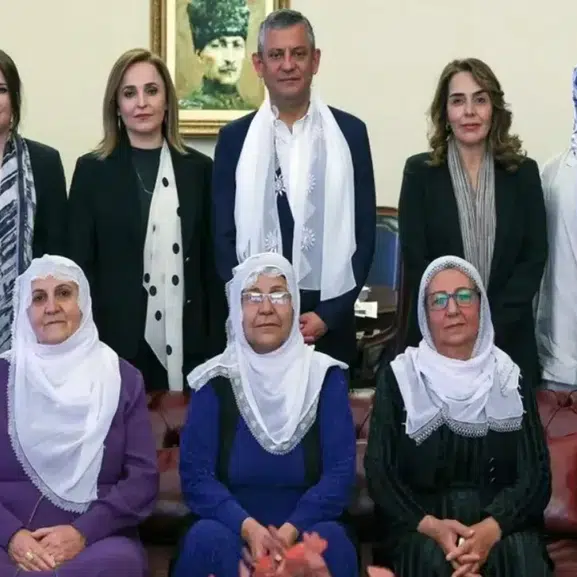 Barış Anneleri’nden CHP Genel Merkezi’ne kritik ziyaret