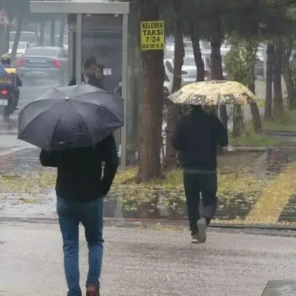 Diyarbakır’da hava alarmı: Sağanak yağış geliyor, toz taşınımı nefesleri kesecek