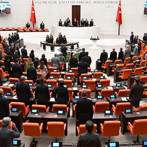 Site aidatlarında yeni dönem: Meclis'ten kritik düzenlemeler için yeşil ışık