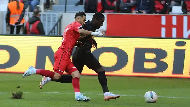 Amedspor – Manisa FK maçında devre 0-0 tamamlandı