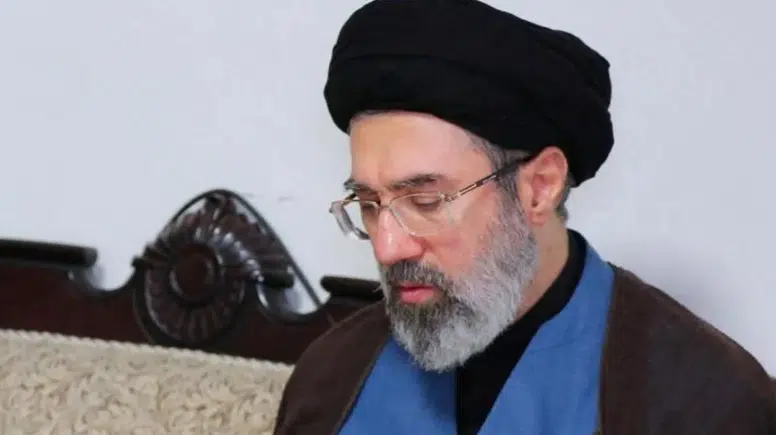 İran’da tarihi karar: Yeni lider Mücteba Hamaney oldu