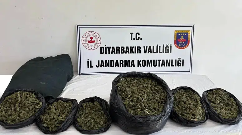 Diyarbakır’da zehir tacirlerine ağır darbe: 119 noktaya eş zamanlı operasyon