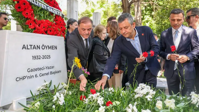 CHP’de sular durulmuyor: Özgür Özel rotayı yeni partiye kırdı, isim için geri sayım başladı
