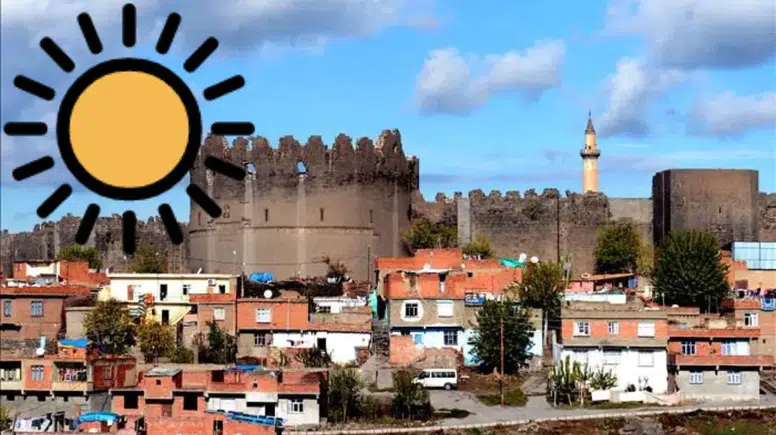 Diyarbakır'da kavurucu sıcaklar zirve yaptı: Termometreler 44 dereceyi gösterdi