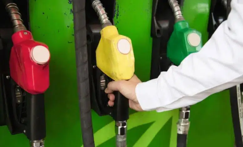 Petrol 100 doları geçti: Akaryakıta zam geliyor