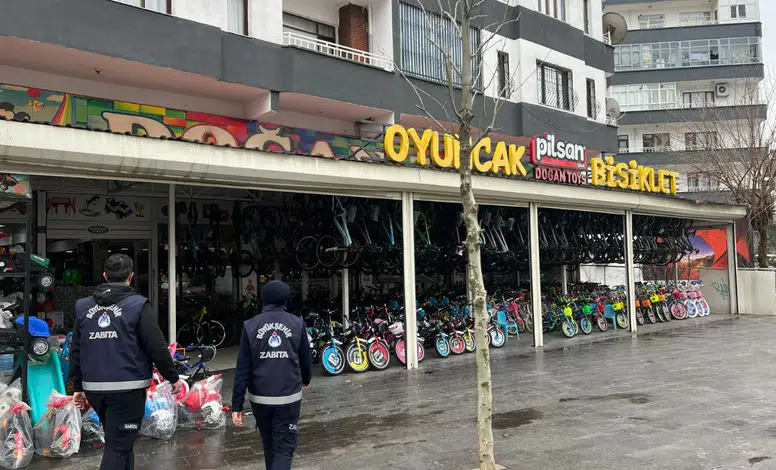 Diyarbakır’da bayram öncesi sıkı denetim: 2 ton bozuk gıda ele geçirildi