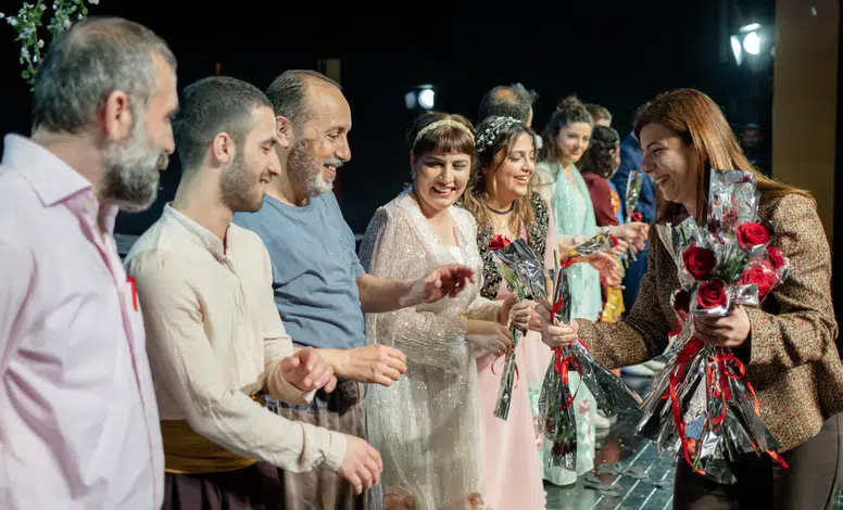 Dünya Tiyatrolar Günü'nde Shakespeare Diyarbakır'da Kürtçe sahnelendi