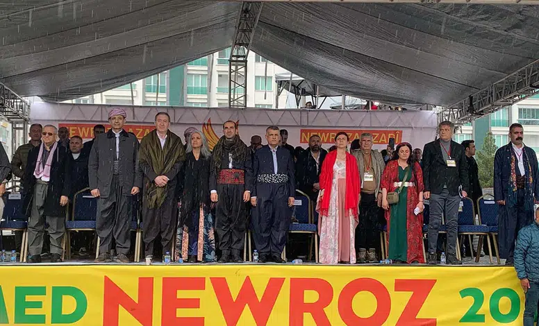 Diyarbakır’da Newroz başladı: Geniş katılım, sıkı güvenlik önlemleri