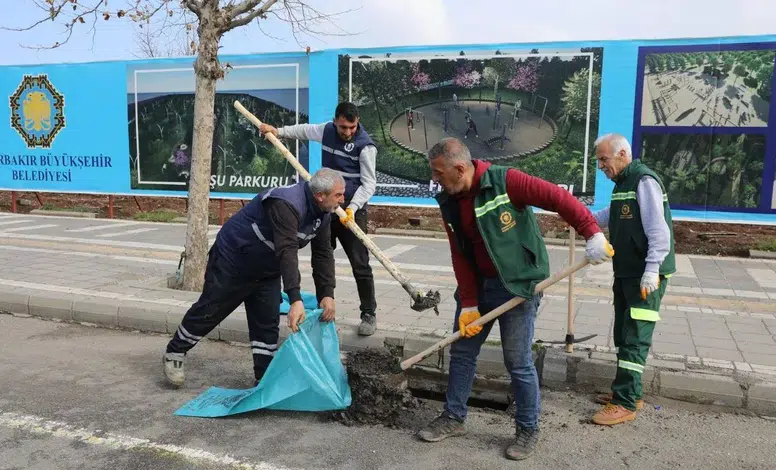 Diyarbakır’da taşkın alarmına karşı seferberlik: Mazgallar tek tek temizleniyor