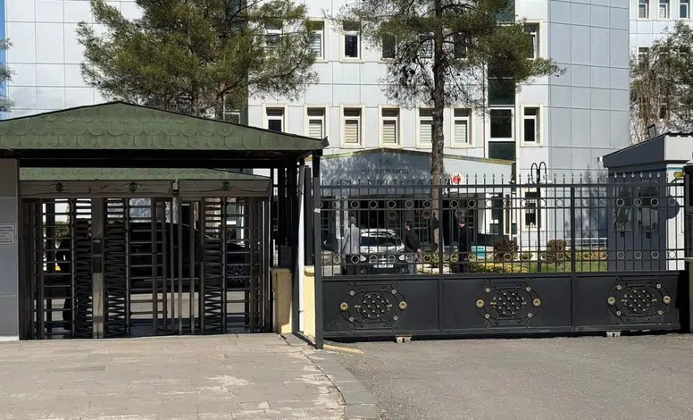 Diyarbakır’da adliye önünde kaçış girişimi: Zanlı vuruldu