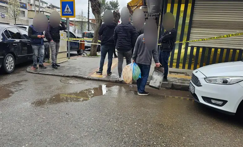 Diyarbakır’da film gibi soygun girişimi! Kadın kılığına girdiler, yakalandılar