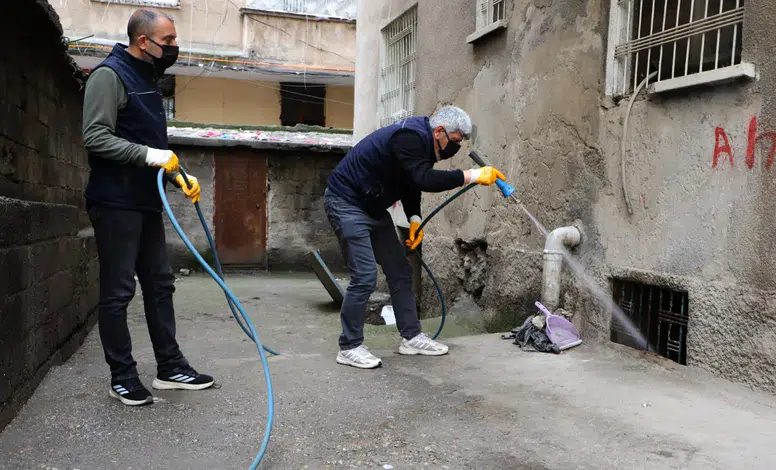 Diyarbakır’da haşereyle mücadele başladı: 17 ilçede yoğun çalışma