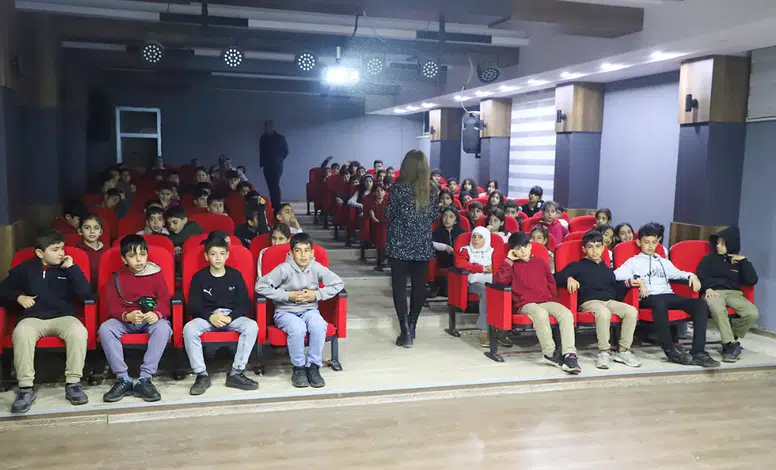 Diyarbakır’da “Su Elçileri” projesi büyüyor! 5 bin 819 öğrenciye ulaşıldı